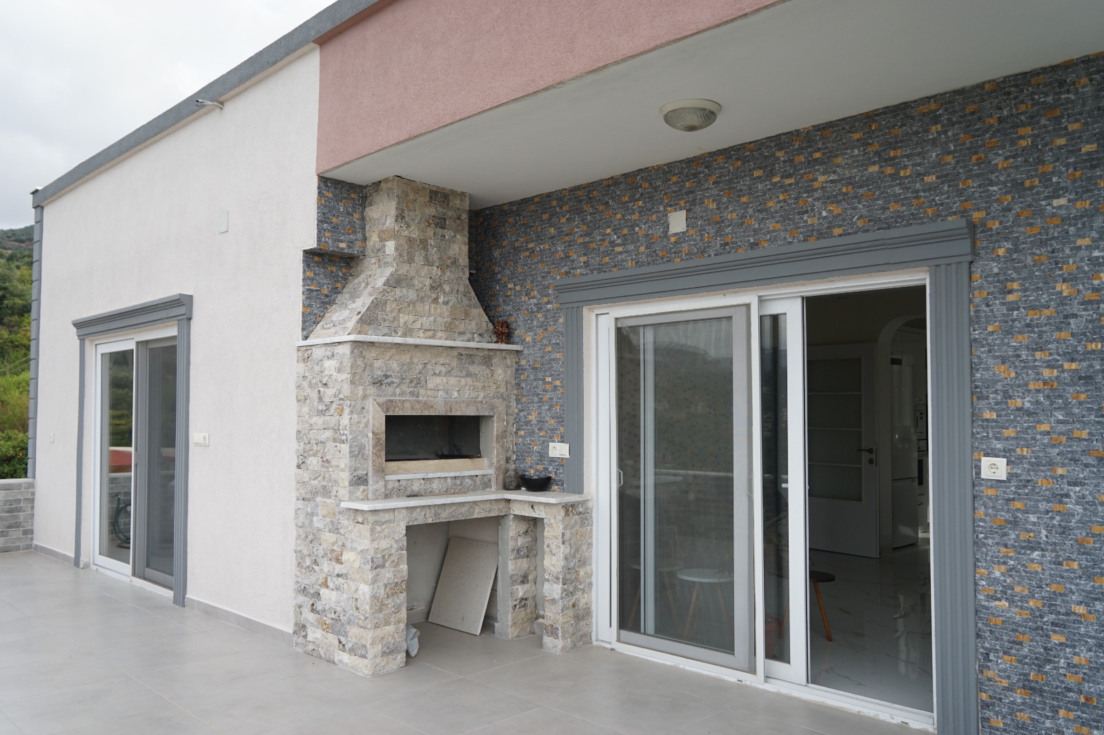 Sinanlı Mahallesi Defne